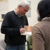 Reportér Andrej Bán diskutoval so študentmi
