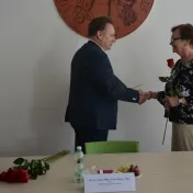 Poďakovanie za dlhoročnú prácu odchádzajúcim zamestnancom