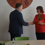 Poďakovanie za dlhoročnú prácu odchádzajúcim zamestnancom