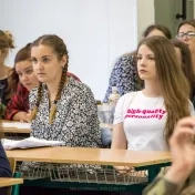VEDIEŤ VIAC - vzdelávací projekt