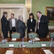 Predseda vlády SR sa stretol s rektormi, na internáty prisľúbil 50 miliónov