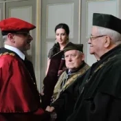 Udelenie titulu  "doctor honoris causa"