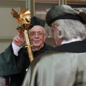 Udelenie titulu  "doctor honoris causa"