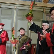 Udelenie titulu  "doctor honoris causa"