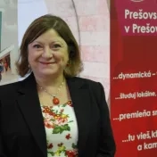 Prof. Kathleen  Scherf z Thomson Rivers University navštívila PU