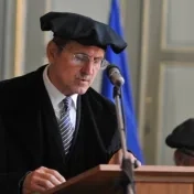 PU  v Prešove udelila čestný doktorát Dr. h. c. Ing. Rudolfovi Schusterovi,  PhD.