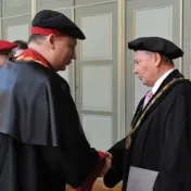 PU  v Prešove udelila čestný doktorát Dr. h. c. Ing. Rudolfovi Schusterovi,  PhD.