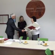 Odovzdávanie štatútov cvičnej školy