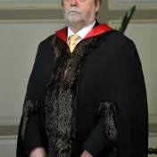 Udelenie titulu Doctor honoris causa rektorovi Eötvös Loránd univerzity v Budapešti Prof. Dr. Barnovi Mezeymu, DSc.