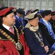 Udelenie titulu Doctor honoris causa rektorovi Eötvös Loránd univerzity v Budapešti Prof. Dr. Barnovi Mezeymu, DSc.