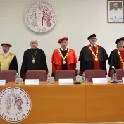 Udelenie titulu doctor honoris causa