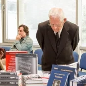Unikátny knižný dar pre Prešovskú univerzitu