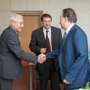 Fotoreport z odovzdávania docentského dekrétu