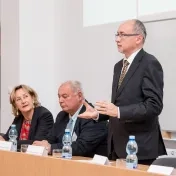 Pedagogická profesia z aspektu vedy, výskumu a praxe