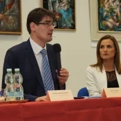 Študenti diskutovali so štátnym tajomníkom ministerstva školstva