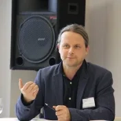 Otázky a problémy perspektív umenia respektíve „koncov umenia“ v estetických, umenovedných a filozofických teóriách