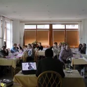 Otázky a problémy perspektív menia, respektíve „koncov umenia“ v estetických, umenovedných a filozofických teóriách