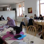 Otázky a problémy perspektív menia, respektíve „koncov umenia“ v estetických, umenovedných a filozofických teóriách