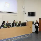 Slovo, gesto, pohyb, obraz, tvar