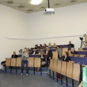 Slovo, gesto, pohyb, obraz, tvar