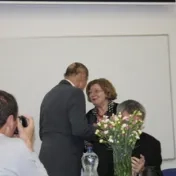 Slovo, gesto, pohyb, obraz, tvar