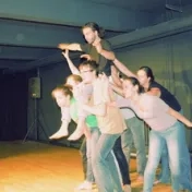 Slovo, gesto, pohyb, obraz, tvar