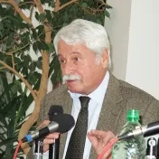 Rozhovor s jubilujúcim prof. PhDr. Ladislavom Šimonom, CSc.
