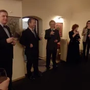 T. CHŁOŃ, mimoriadny a splnomocnený veľvyslanec Poľskej republiky v SR, JUDr. P. HAGYARI, primátor mesta Prešov, Doc. PhDr. V. DUDINSKÝ, PhD., Doc. PhDr. I. DUDINSKÁ, CSc.- IP, FF PU