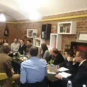 Neformálna diskusia s Chargé d´Affaires USA pánom. J. Liamom Wasleym