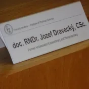 Prednáška s doc. RnDr. Jozefom Draveckým CSc. na tému: "Diplomacia Svätej stolice a jej vzťahy so Slovenskom"