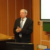 Prednáška s doc. RnDr. Jozefom Draveckým CSc. na tému: "Diplomacia Svätej stolice a jej vzťahy so Slovenskom"