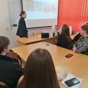 Erazmus 2025 a prezentácia študentky ukrajinistiky z takéhoto pobytu