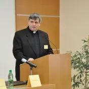 Farská a školská katechéza ako forma novej evanjelizácie