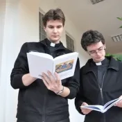 Farská a školská katechéza ako forma novej evanjelizácie