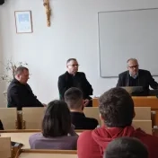 Hosťovské prednášky: Komunikácia – dezinformácia – klamstvo – ekológia