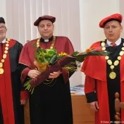 Udelenie čestného doktorátu Dr.h.c. Dr hab. Leszekovi Adamowiczovi, prof. KUL (25.04.2017)