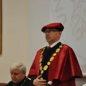 Udelenie čestného doktorátu Dr.h.c. J.E. Kardinálovi Stanislavovi Dziwiszovi