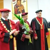 Udelenie čestného doktorátu Dr.h.c. J.E. Kardinálovi Stanislavovi Dziwiszovi