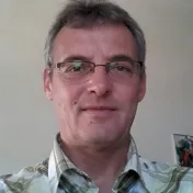 V tichosti odišiel...