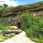 Hozelec - travertínová kopa