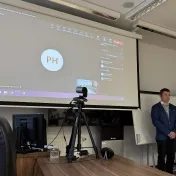 Ing. Letkovský počas obhajoby dizertačnej práce (v roku 2025)