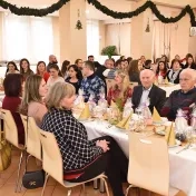 Členovia KFUMM počas vianočného posedenia (v roku 2024)