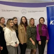 Mgr. Orikhan, Mgr. Melnyk, doc. Vašaničová, Dr. Miškufová a doc. Jenčová počas prednášky spoločnosti KPMG (v roku 2024)