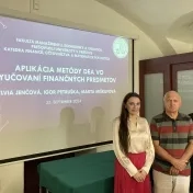 doc. Jenčová, Dr. Petruška a Dr. Miškufová počas workshopu Aplikácia moderných trendov v kvantitatívnych metódach vo výučbe finančných a manažérskych predmetov (v roku 2024)