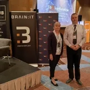 doc. Šofranková a Dr. Vravec na konferencii Inovácie a digitálna transformácia v Bratislave (v roku 2024)