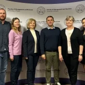 Dr. Korečko, Dr. Miškufová, Dr. Matijová, doc. Šofranková a Dr. Košíková na prednáške s odborníkmi z Tatra banky (v roku 2024)