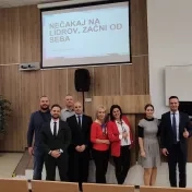 Prednáška odborníkov z praxe v oblasti financií, investovania a bankovníctva