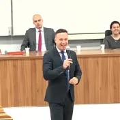 Prednáška odborníkov z praxe v oblasti financií, investovania a bankovníctva