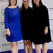doc. Jenčová a externá doktorandka MUDr. Júlia Abu Zaid, MBA po obhajobe dizertačnej práce (v roku 2024)