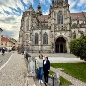 doc. Jenčová a doc. Valášková (Žilinská univerzita v Žiline) počas pracovného stretnutia v Košiciach (v roku 2025)
